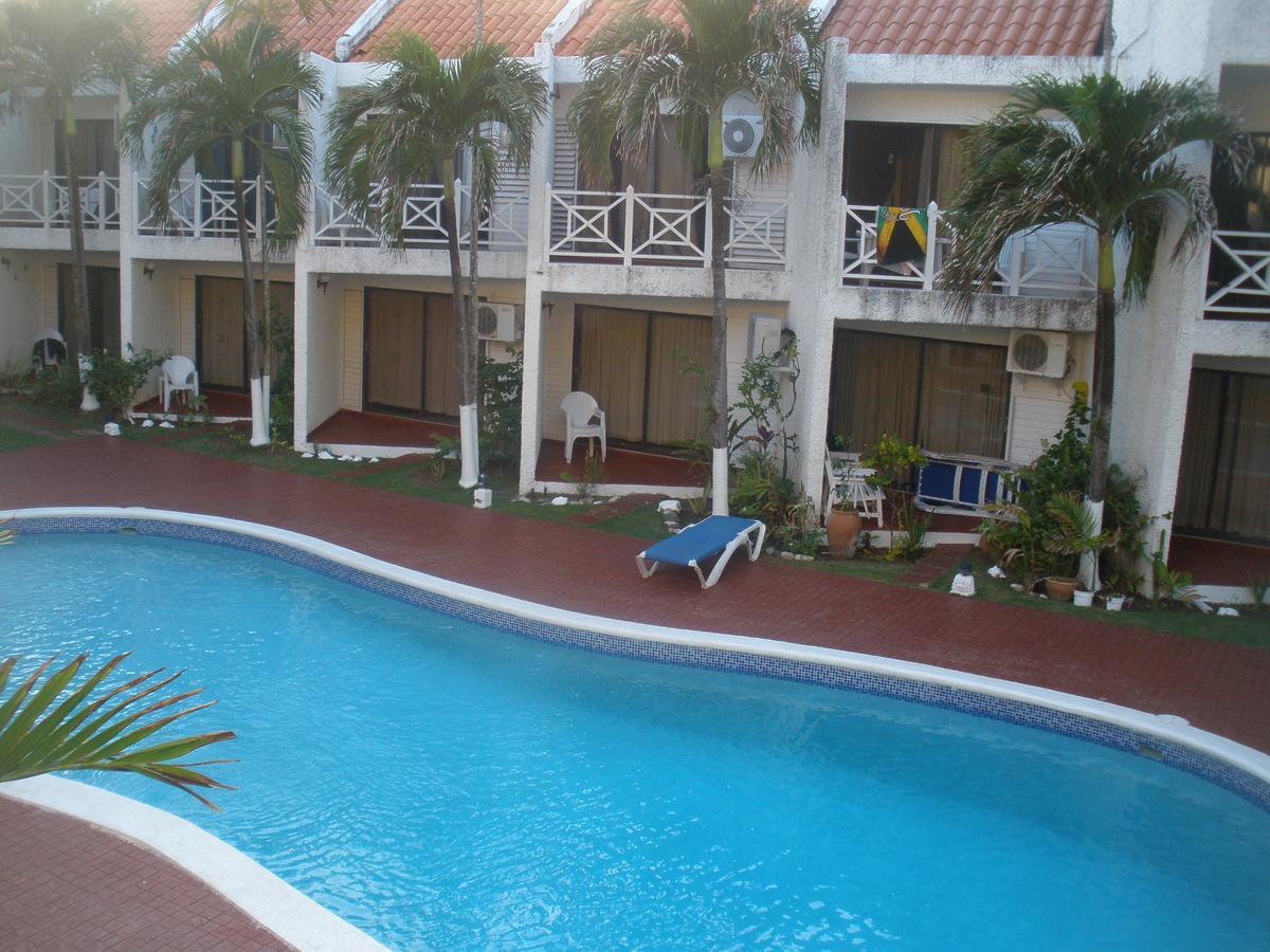 Villa Criss Ocho Rios Luaran gambar